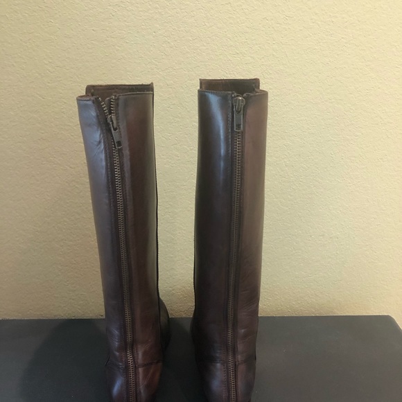 Frye Company Melissa Stud Back Zip Up in Cognac. - Picture 2 of 9